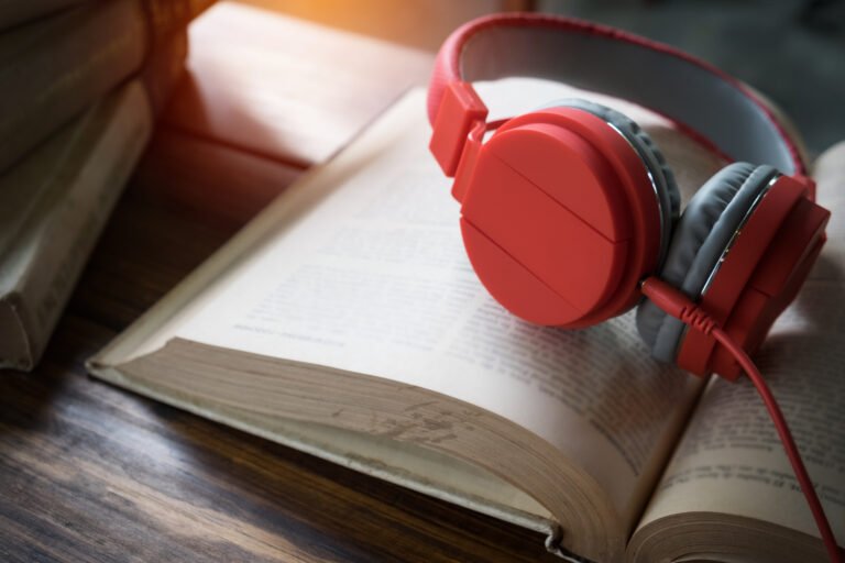 Read more about the article The Best Audiobook Recording Services for Authors: How to Choose the Right One