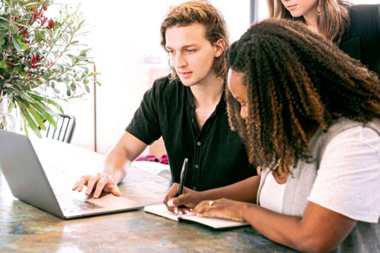 Read more about the article How Professional Author Marketing Services Can Propel Your Writing Career